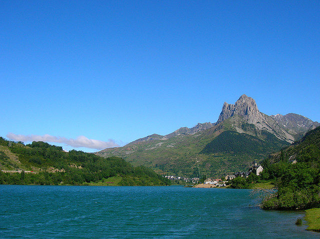 Spain Pyrenees, Valle de Tena, , Walkopedia