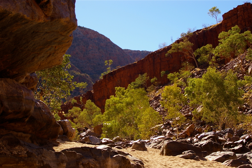 Australia Northern Territory, Ormiston Gorge and Pound, Ormiston Gorge Sand, Walkopedia