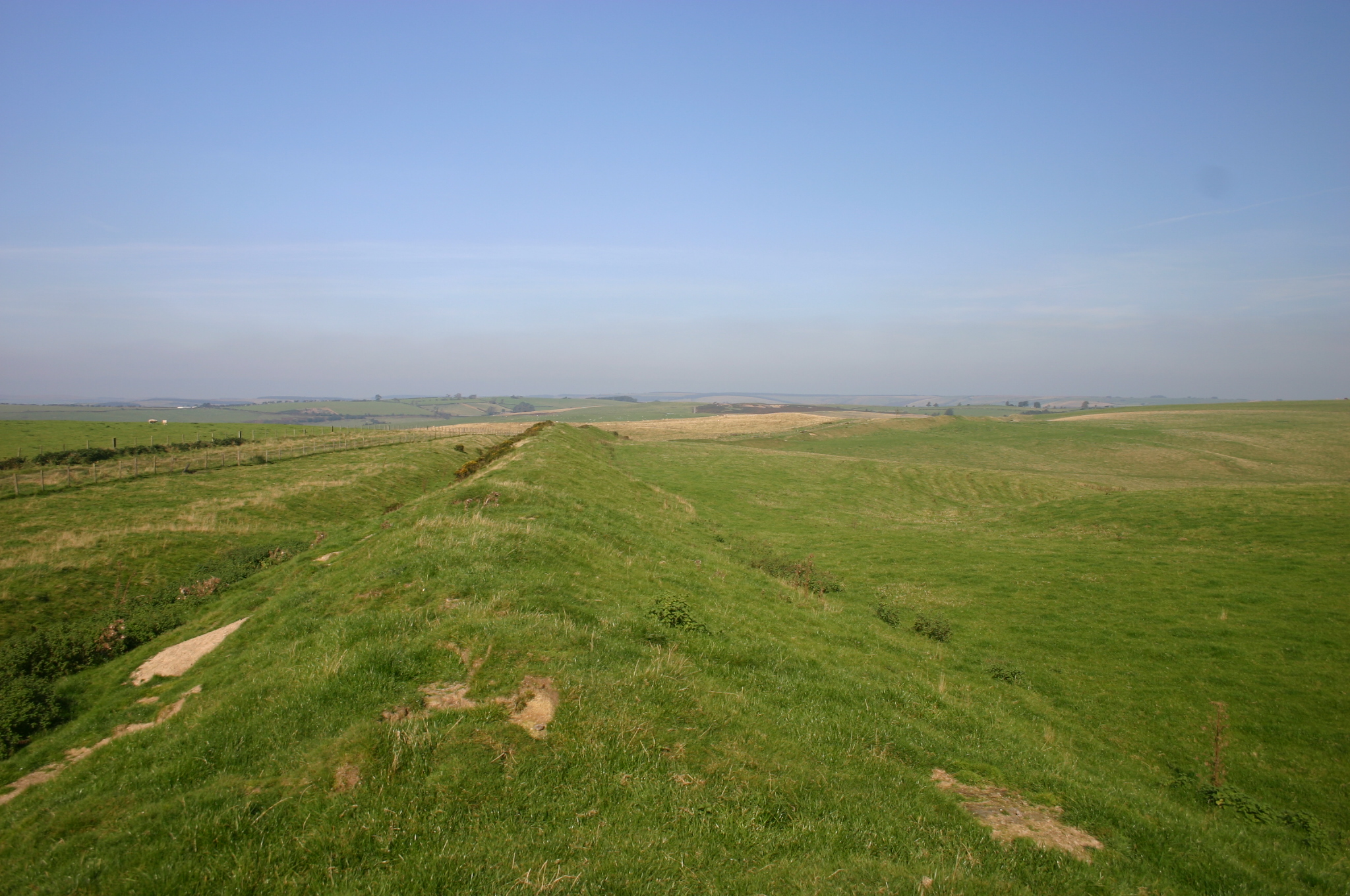 United Kingdom England/Wales, Offa's Dyke Path, Bank and ditch heading off into the distance, Walkopedia