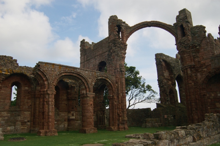 United Kingdom Scotland Borders, St Cuthbert's Way, Lindesfarne Ruins, Walkopedia