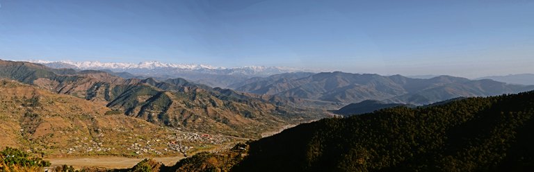 Pir Panjal Range
Mesmerizing Pir Panjal - © flickr user Muzaffar Bukhari