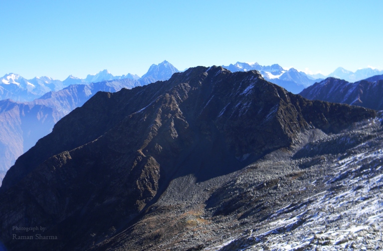 India NW:Himachal Pradesh, Indrahar Pass, A view from Indrahar Pass, Walkopedia