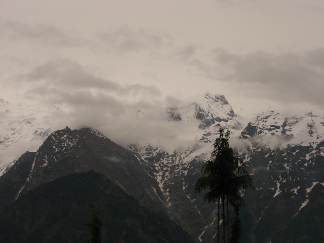 Kinnaur Kailash - © Flickr user Nivedita Ravishankar Kinnaur Kailash : Kinnaur Kailash - © Flickr user Nivedita Ravishankar