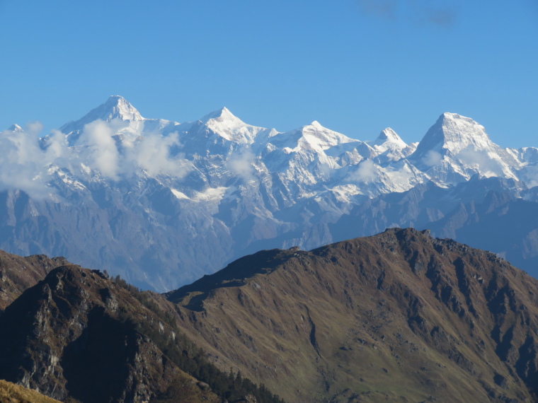India NW: Uttarakhand/Garwhal, Nanda Devi Area, View from Kuari pass, Walkopedia