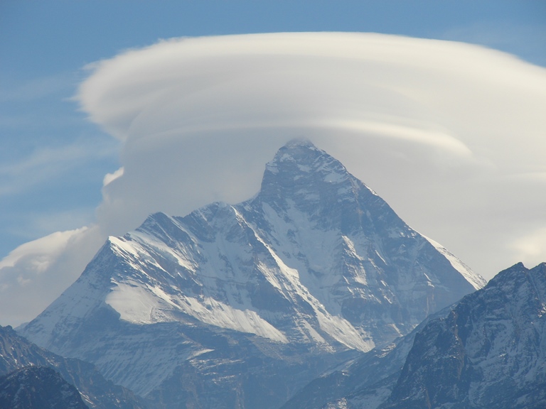 India NW: Uttarakhand/Garwhal, Nanda Devi Area, Nanda Devi, Lenticular Cloud , Walkopedia