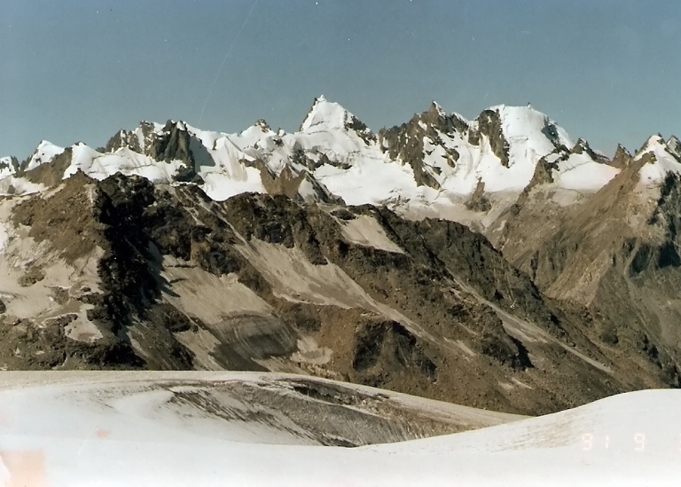 PIN PARBATI RANGE - © trekers nest Pin Parbati Pass: PIN PARBATI RANGE - © trekers nest