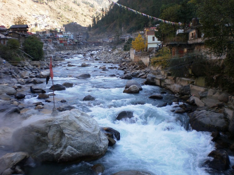 India NW:Himachal Pradesh, Pin Parbati Pass, Parvati River - View from Manikaran, HP, Walkopedia