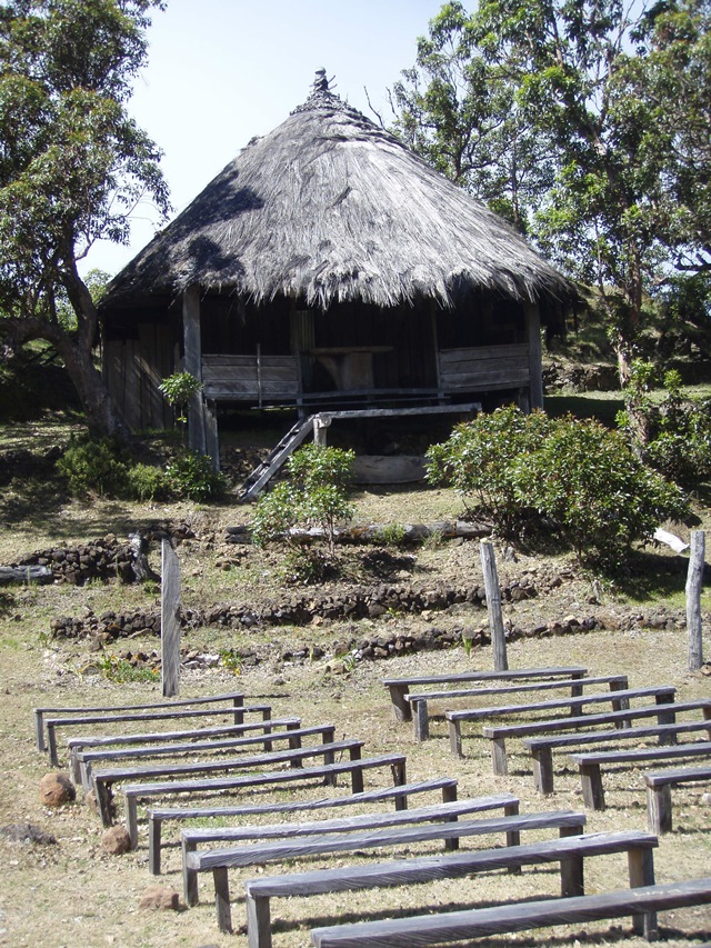 Open air church - ©Mark Gillespie Mt Ramelau: Open air church - ©Mark Gillespie
