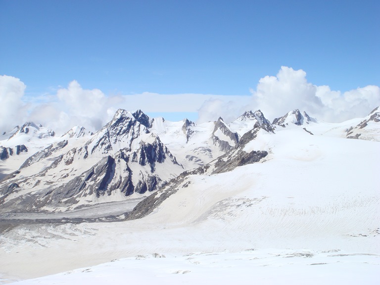 Khatling Glacier
Khatling Glacier - © deepak kalappa flickr user 
