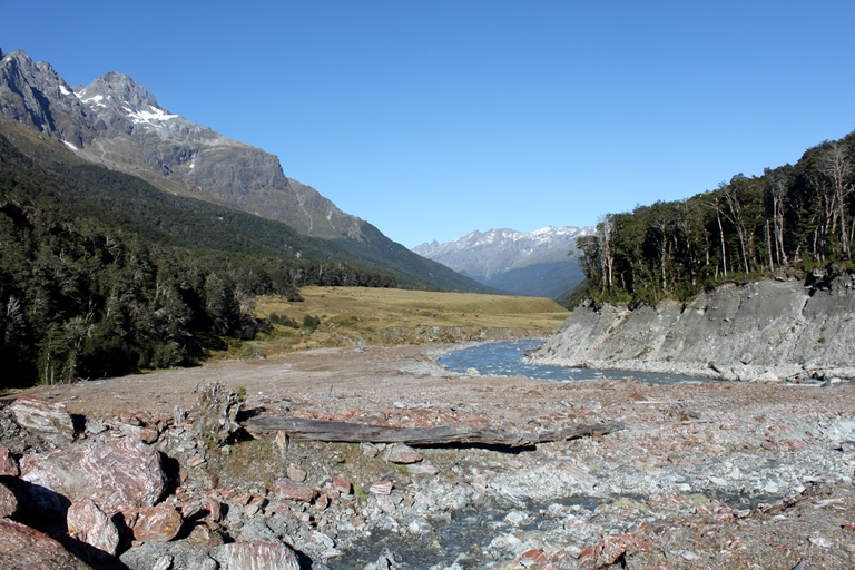 New Zealand South Island, Rees-Dart Track, New Zealand Hiking the ReesDart Track, Walkopedia