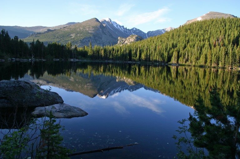 USA Western/Rocky Mountain NP, Rocky Mountain NP, Reflection on Bear Lake in the Rocky Mountain National Park, Walkopedia