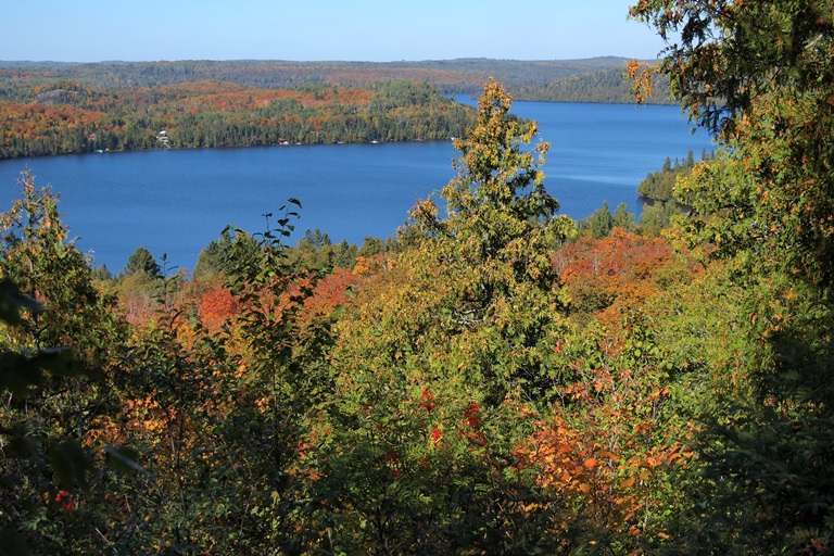 USA Mid-west, Superior Hiking Trail , Caribou Lake from Superior Hiking Trail , Walkopedia