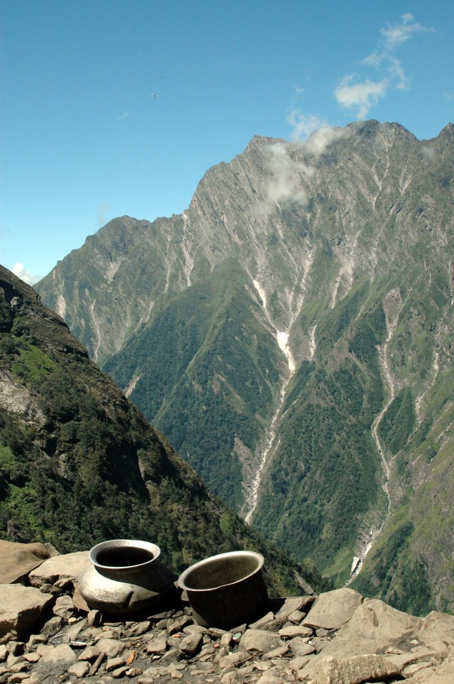 India NW: Uttarakhand/Garwhal, Valley of the Flowers and Hem Kund, At 4000m, Walkopedia