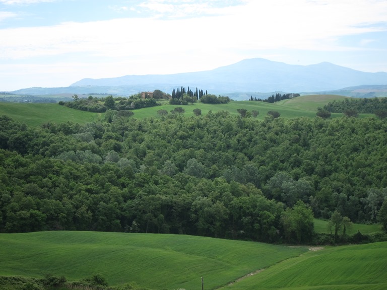 Italy Tuscany, Via Francigena; San Gimignano to Montalcino, Getting prettier , Walkopedia