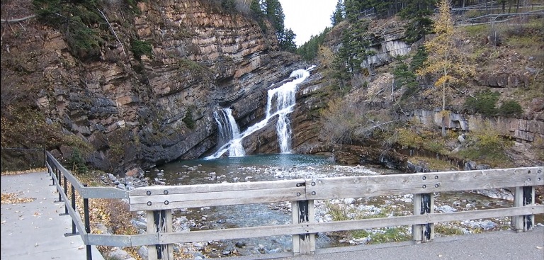 Canada Alberta: Waterton Lakes, Carthew-Alderson Trail, Carthew Alderson Trailhead Waterfall, Walkopedia