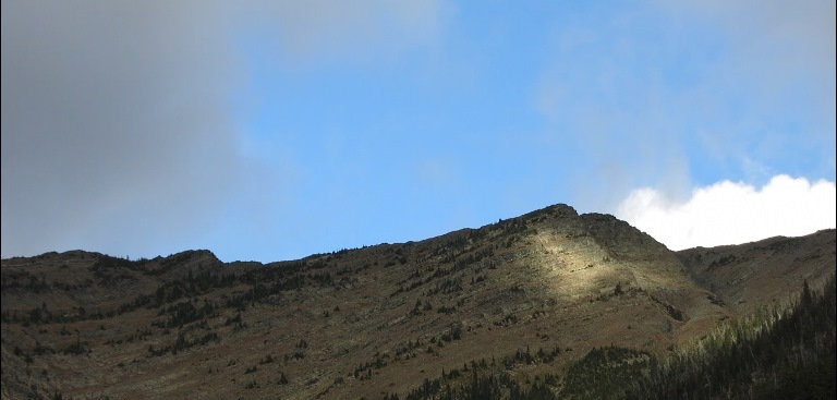 Canada Alberta: Waterton Lakes, Carthew-Alderson Trail, High Winds above Tree Line , Walkopedia