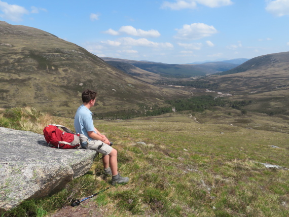 United Kingdom Scotland Cairngorms, Glen Lui, Upper Glen Lui from Carn A Mhaim flank, Walkopedia