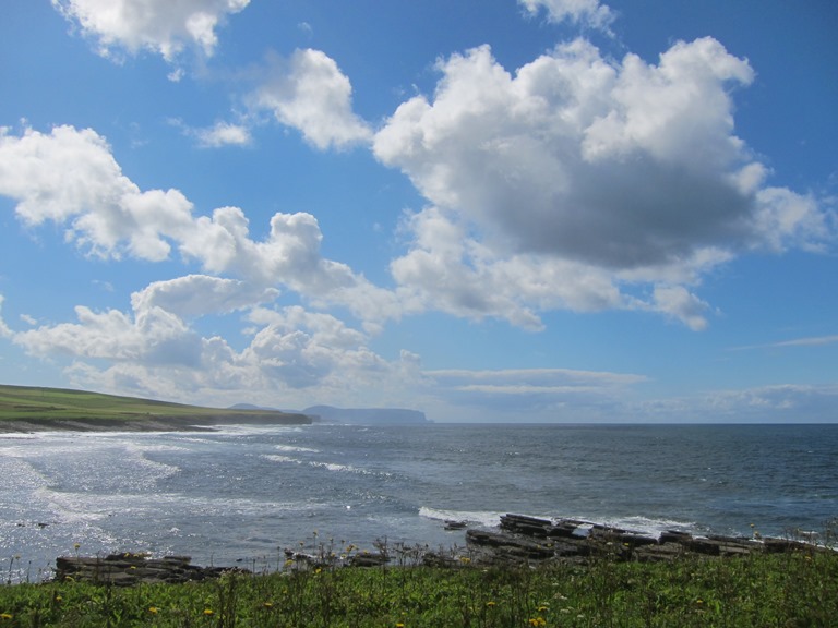 United Kingdom Scotland Orkney Islands, Marwick Head, South over Mar Wick bay, Walkopedia