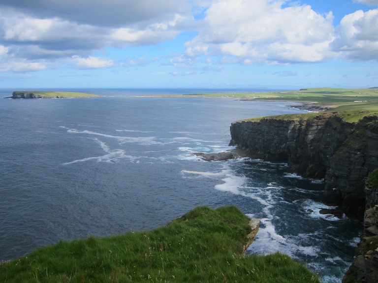 United Kingdom Scotland Orkney Islands, Marwick Head, North over Birsay Bay, Walkopedia