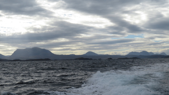 United Kingdom Scotland NW Highlands Assynt, Assynt Peninsula, Assynt from the sea, north, Walkopedia