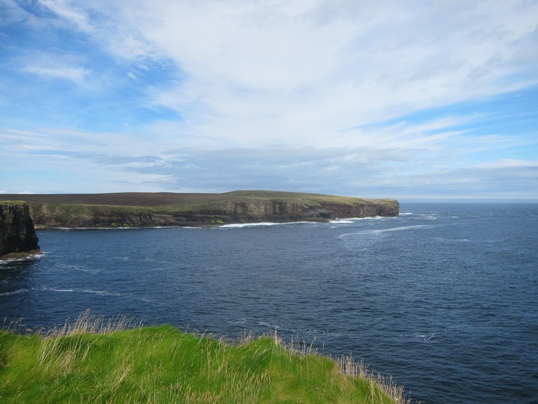 United Kingdom Scotland Orkney Islands, Mull Head, Deerness, North from Brough of Deerness, Walkopedia