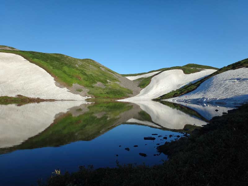 Japan Hokkaido, Hokkaido Walking , Hokkaido_Hike_reflection_Daisetsuzan (1), Walkopedia