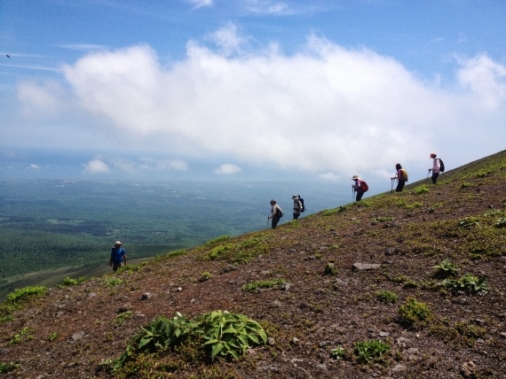 Japan Hokkaido: Daisetsu-zan, Daisetsu-zan NP, Tokachidake, Walkopedia