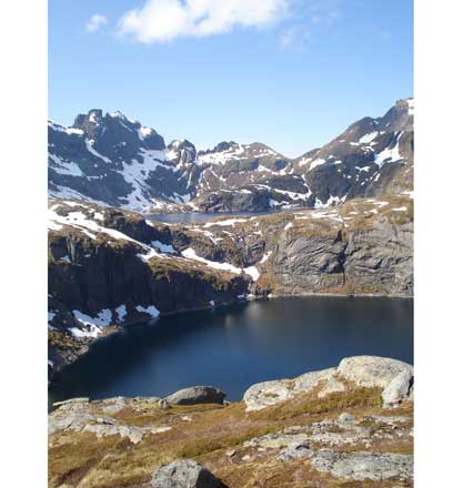 Norway Lofoten/Narvik Area, Lofoten Islands, Lakes seen from Munkebu hut, Walkopedia