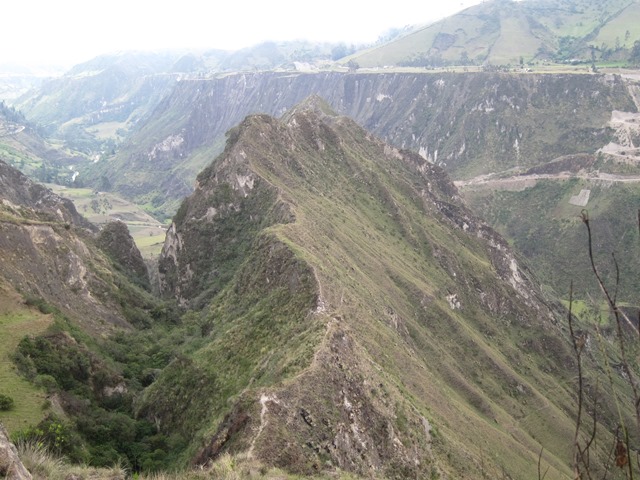 Ecuador Central Andes:Quilotoa Area, Lake Quilotoa Area, , Walkopedia