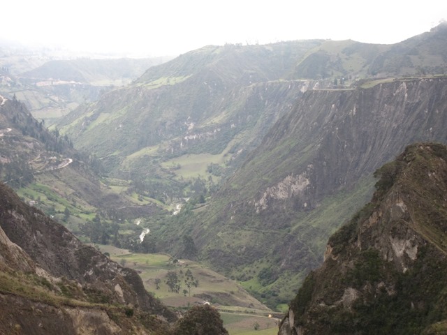 Ecuador Central Andes:Quilotoa Area, Lake Quilotoa Area, , Walkopedia