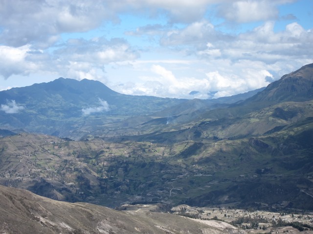 Ecuador Central Andes:Quilotoa Area, Lake Quilotoa Circuit, , Walkopedia