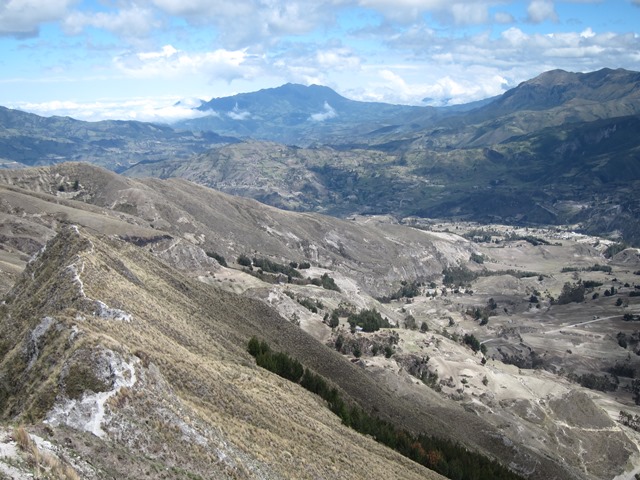 Ecuador Central Andes:Quilotoa Area, Lake Quilotoa Circuit, , Walkopedia