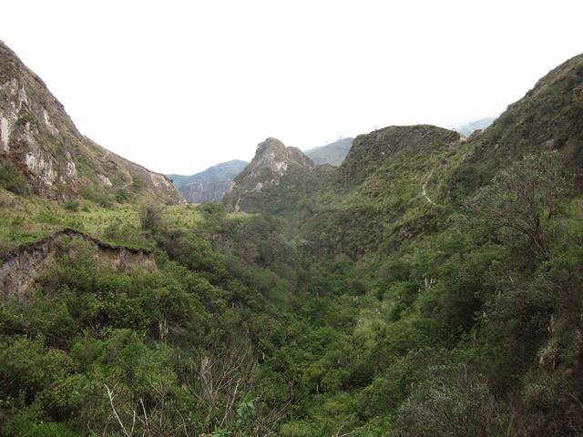 Ecuador Central Andes:Quilotoa Area, Edmundo's Skywalk, , Walkopedia