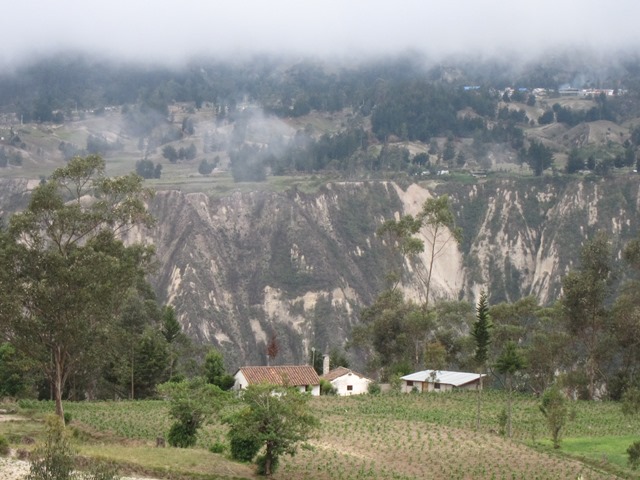 Ecuador Central Andes:Quilotoa Area, Edmundo's Skywalk, , Walkopedia