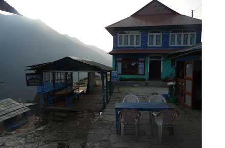 © By Richard Winter Annapurna Sanctuary: © By Richard Winter