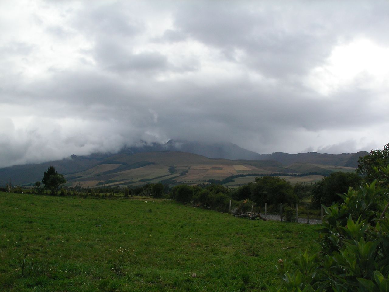 Ecuador Andes: Quito Area, El Chaupi, El Chaupi, Walkopedia