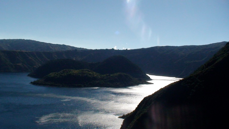 Ecuador Northern Andes: Otavalo Area, Otavalo Area, Laguna de Cuicocha, Walkopedia