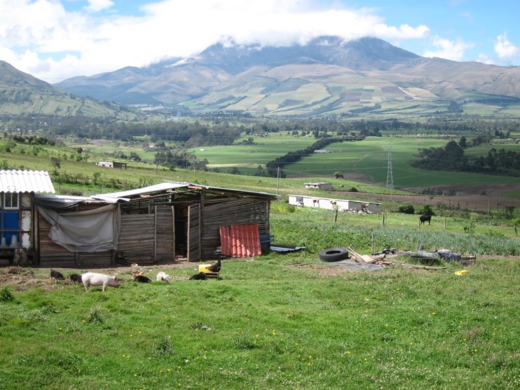 Ecuador Central Andes, El Corazon, El Corazon from the Panamerican Highway, Walkopedia