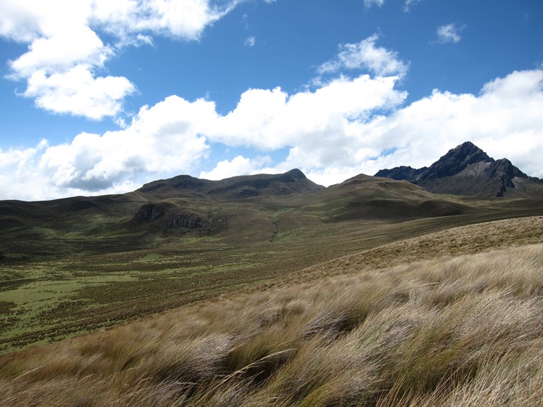 Ecuador Central Andes: Cotopaxi Area, Cerro Ruminahui, , Walkopedia