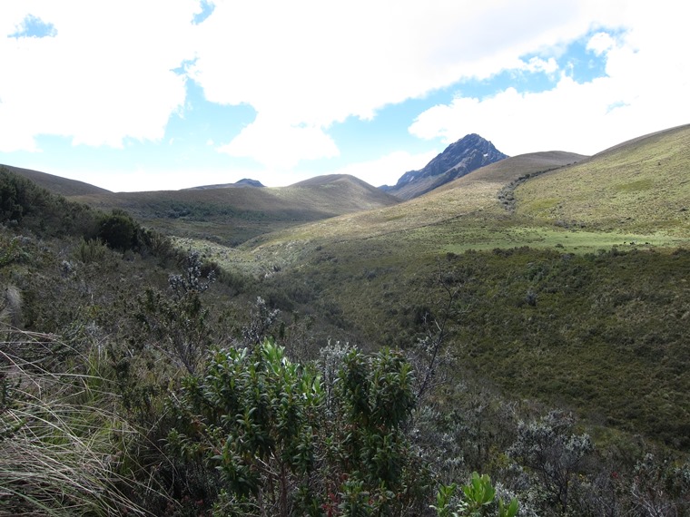 Cerro Ruminahui: © William Mackesy