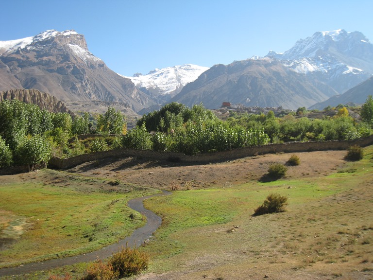 Nepal Annapurna & Mustang Region, Muktinath / Jomsom Trek, Below Muktinath, Walkopedia