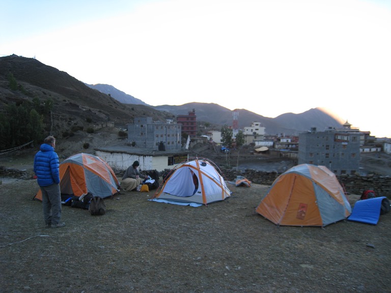 Nepal Annapurna & Mustang Region, Muktinath / Jomsom Trek, Unlovely Muktinath village, Walkopedia