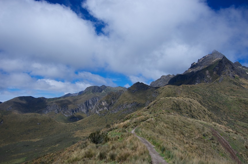 Ecuador Andes: Quito Area, Pichincha Volcanoes, Pichinchas, Walkopedia