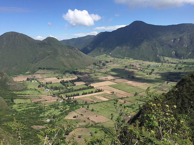 Ecuador Andes: Quito Area, Pululahua Crater, Pululahua crater, Walkopedia