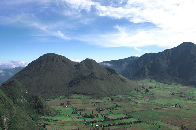 Ecuador Andes: Quito Area, Pululahua Crater, Pululahua crater, Walkopedia