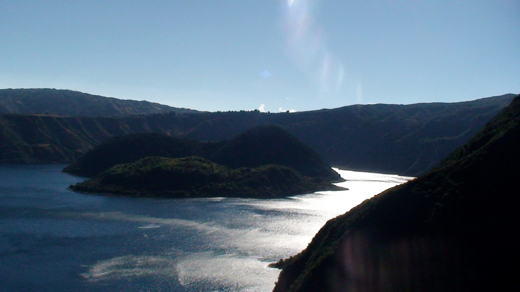 Laguna de Cuicocha - © Flickr user - Antonio Bustamante... Laguna de Cuicocha and Cerro Cotatachi: Laguna de Cuicocha - © Flickr user - Antonio Bustamante...