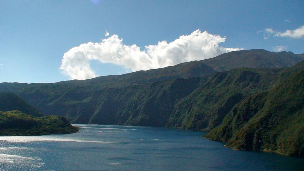 Laguna de Cuicocha - © Flickr user - Antonio Bustamante Laguna de Cuicocha and Cerro Cotatachi: Laguna de Cuicocha - © Flickr user - Antonio Bustamante