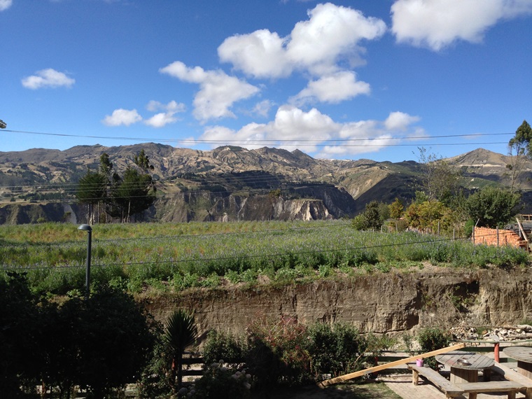 Ecuador Central Andes:Quilotoa Area, Lake Quilotoa to Chugchillan, View from Chugchillan , Walkopedia