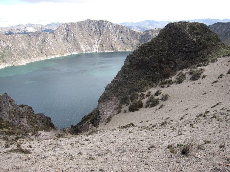 Ecuador Central Andes:Quilotoa Area, Lake Quilotoa to Chugchillan, , Walkopedia