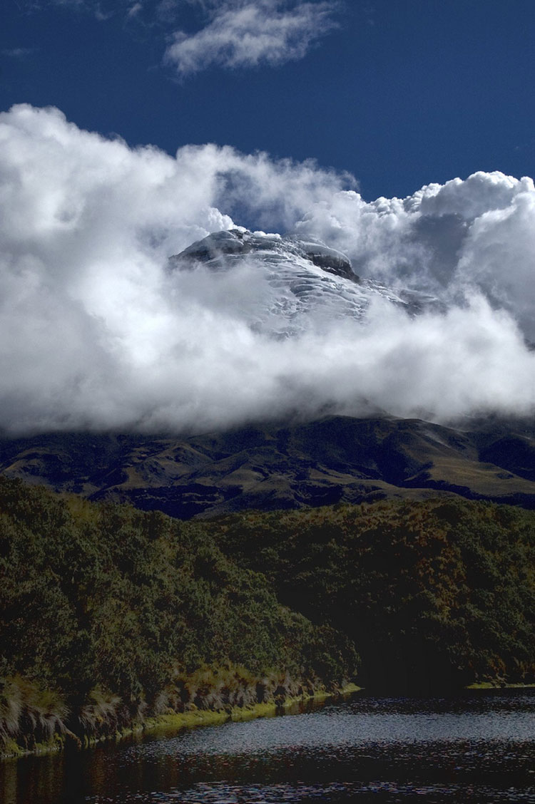 Ecuador Central Andes, Avenue of the Volcanoes, Cotopaxi, Walkopedia